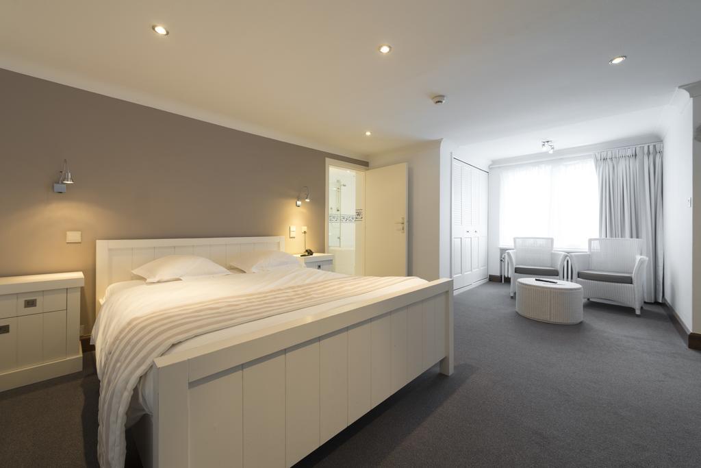 Hotel Des Ardennes Корбион Экстерьер фото